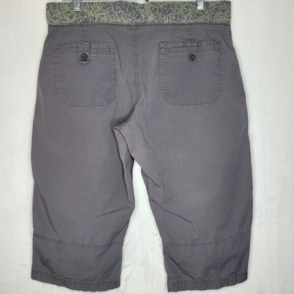 Nike ACG Bermuda Outdoor Shorts Size 8 - Picture 8 of 9